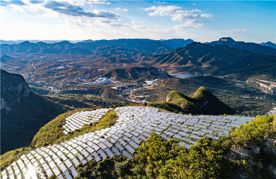 武安 借光生金，發展光伏發電，全面推廣清潔能源